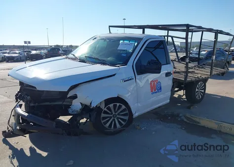 2016 Ford F150 z USA, uszkodzony, nr VIN 1FTMF1C8XGKD33957